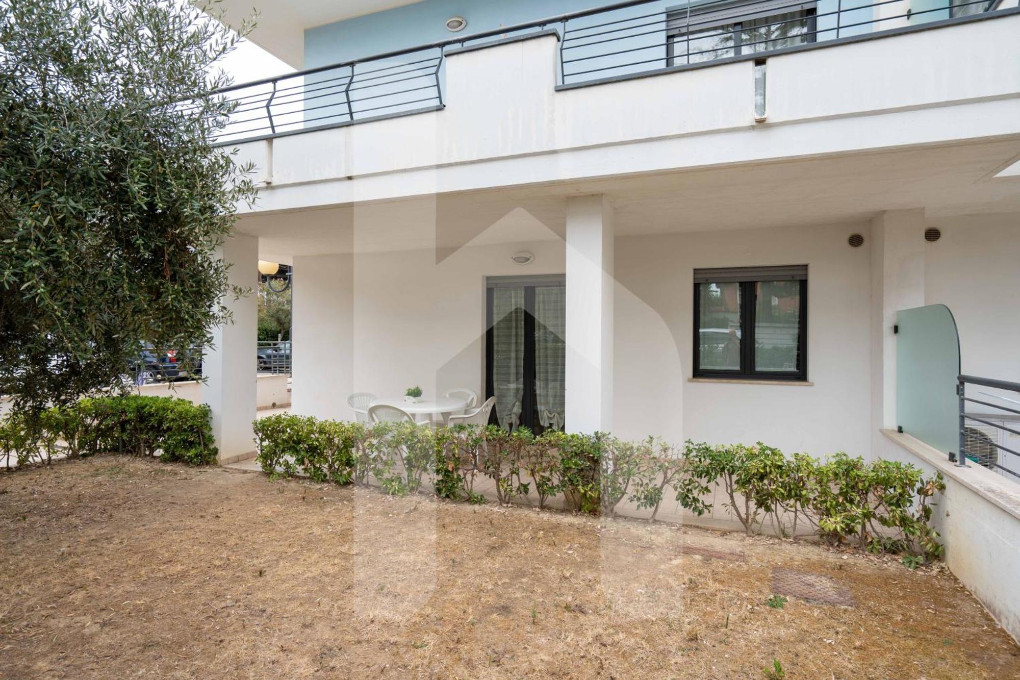 Holiday Rendez Vous Pineto Exterior foto